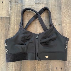 EUC SHEFIT black sports bra